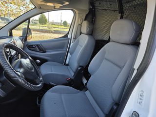 Citroen Berlingo 2011-thumb-12