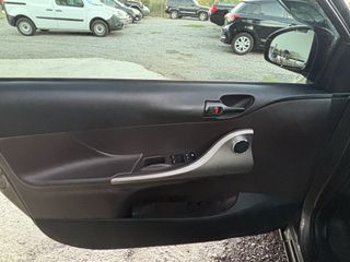 Toyota iQ 2012 D4D EURO5-thumb-14