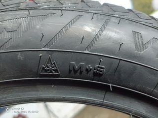 GOODYEAR VECTOR 4 SEASONS 215/55/17 94V-thumb-2