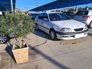 Toyota Avensis 2000