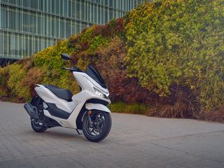 Honda PCX 125 2026 PCX 125 ΑΤΟΚΑ-thumb-3