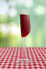Winkee - Half Wine Glass - Wine Glass / Gadgets