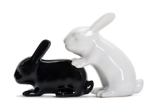 Winkee - Bunny S+P Shakers - Salt and Pepper Dispenser / Gadgets