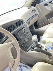 Volvo V70 2004-thumb-7