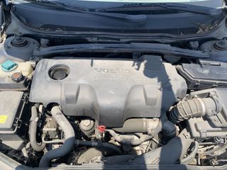 Volvo V70 2004-thumb-9