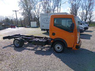 Ανατροπή Nissan 2010 CABSTAR  Renault maxity