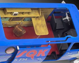 Stranger Things Model Kit 1/25 Squawk Van 21 cm-thumb-2
