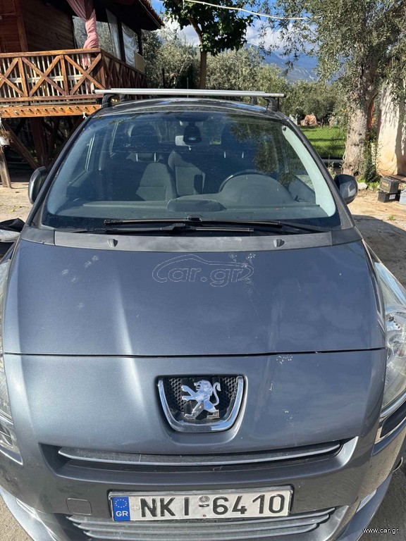 Peugeot 5008 2013