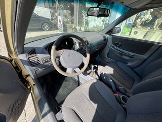 Hyundai Accent 2001 1ο ΧΕΡΙ-thumb-8