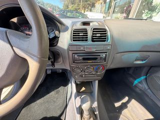 Hyundai Accent 2001 1ο ΧΕΡΙ-thumb-11
