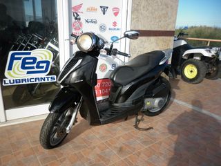 Piaggio Carnaby 300 Cruiser 2013 IE-thumb-1