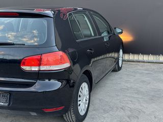Volkswagen Golf 2010 1.4-thumb-9