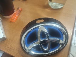TOYOTA COROLLA  21  ΣΗΜΑ ΓΝ ΠΙΣΩ 67930-02061
