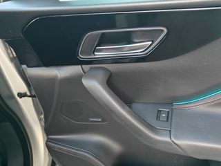 Jaguar F-Pace 2016 R- SPORT   2.0 DIESEL-thumb-11