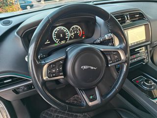 Jaguar F-Pace 2016 R- SPORT   2.0 DIESEL-thumb-17