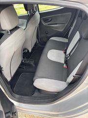 Lancia Ypsilon 2013-thumb-11