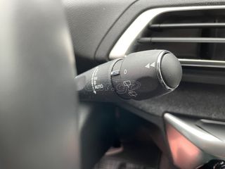 Peugeot 3008 2018 GT line F1 panorama FULL-thumb-17