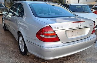 Mercedes-Benz E 200 2004 AVANTGARDE KOMPRESSOR AUTOMATO-thumb-7