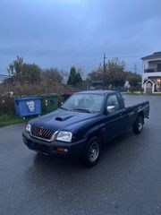Mitsubishi L200 2004