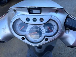 Honda SH 150 2000-thumb-2