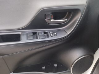 Toyota Yaris 2016 DIESEL D-4D-thumb-14