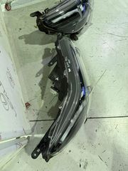 Toyota Hilux Gun125 2020-2025 εμπρός δεξί φανάρι με κωδικό 81110-YP121-thumb-3