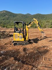 Εκσκαφάκι (διαβολάκι) CAT 2022 301.7-thumb-1