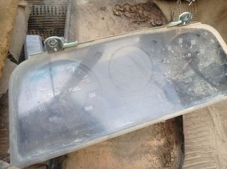 TOYOTA HILUX RN40 (12R) 1975-1990