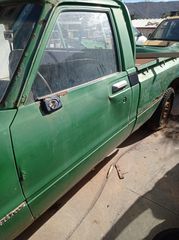 Πωλούνται πόρτες από TOYOTA HILUX RN40 (12R)