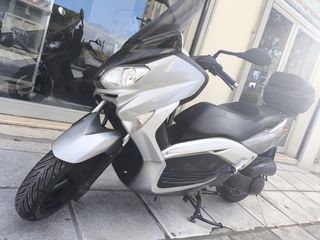 Yamaha XMAX 250 2011-thumb-2