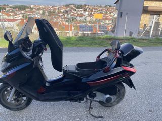 Piaggio XEvo 250 2010-thumb-10