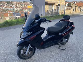 Piaggio XEvo 250 2010-thumb-11