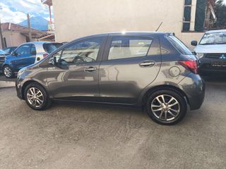 Toyota Yaris 2015 1.3 VVTI CAMERA-thumb-12