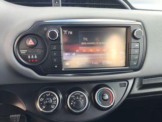 Toyota Yaris 2015 1.3 VVTI CAMERA-thumb-40