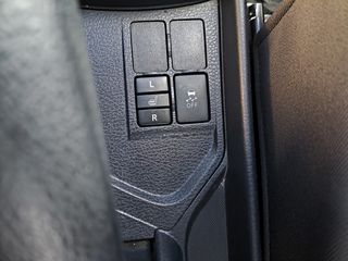 Toyota Yaris 2015 1.3 VVTI CAMERA-thumb-43