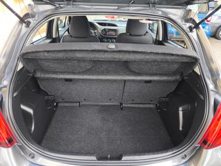 Toyota Yaris 2015 1.3 VVTI CAMERA-thumb-48