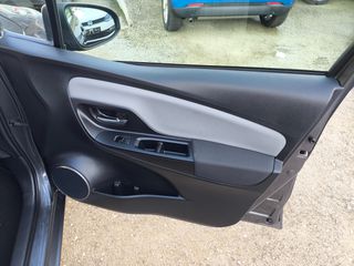 Toyota Yaris 2015 1.3 VVTI CAMERA-thumb-53