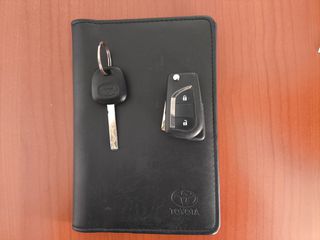 Toyota Yaris 2015 1.3 VVTI CAMERA-thumb-57