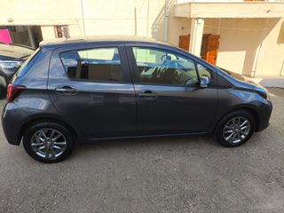 Toyota Yaris 2015 1.3 VVTI CAMERA-thumb-7