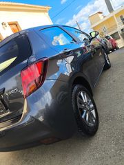 Toyota Yaris 2015 1.3 VVTI CAMERA-thumb-23