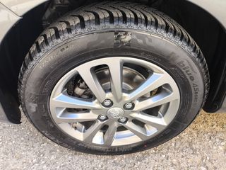Toyota Yaris 2015 1.3 VVTI CAMERA-thumb-24