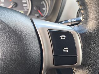 Toyota Yaris 2015 1.3 VVTI CAMERA-thumb-36