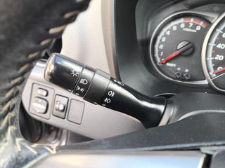 Toyota Yaris 2015 1.3 VVTI CAMERA-thumb-37