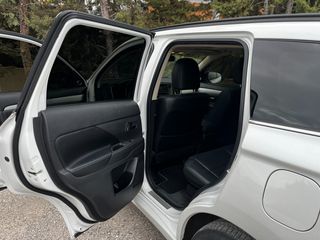 Mitsubishi Plug-in Hybrid Outlander 2013 Instyle+ 4WD-thumb-15