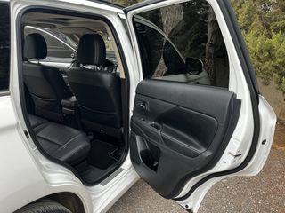 Mitsubishi Plug-in Hybrid Outlander 2013 Instyle+ 4WD-thumb-18