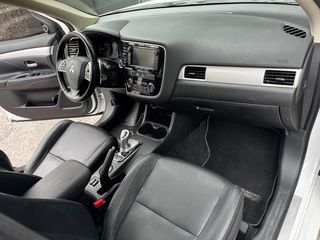 Mitsubishi Plug-in Hybrid Outlander 2013 Instyle+ 4WD-thumb-20