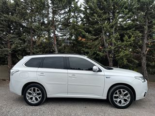 Mitsubishi Plug-in Hybrid Outlander 2013 Instyle+ 4WD-thumb-5