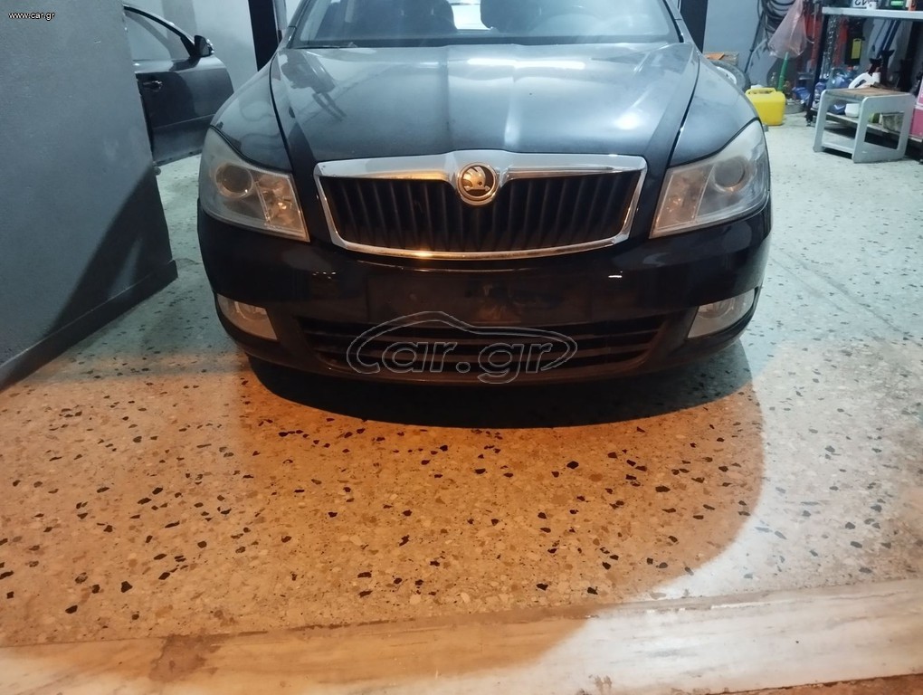 ΠΩΛΕΙΤΑΙ ΚΟΜΠΛΕ ΜΟΥΡΗ ΑΠΟ SKODA OCTAVIA 5 TSI