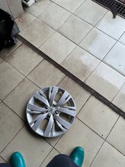 Peugeot 208-thumb-1