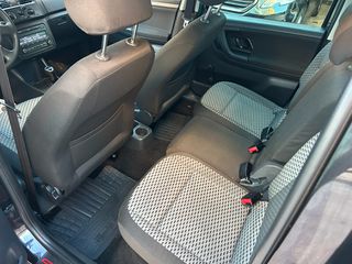 Skoda Roomster 2011 1.2 TSI-thumb-12